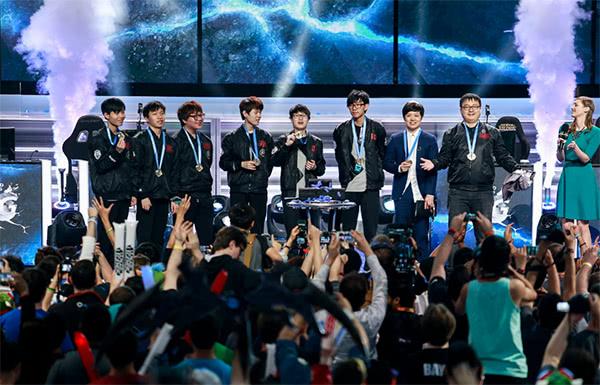 英雄联盟2013全明星赛冠军归属，精彩回顾！