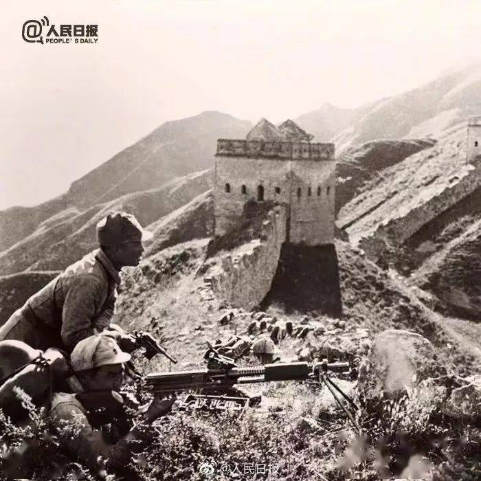 抗日之铁血山河战术多离谱？真实战役对比，教你辨虚实