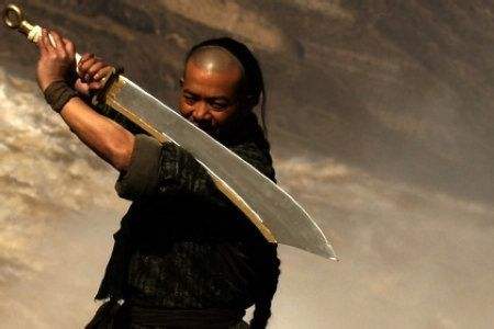 为什么别人拿把破刀都能秒人，你拿神器却打不死人？