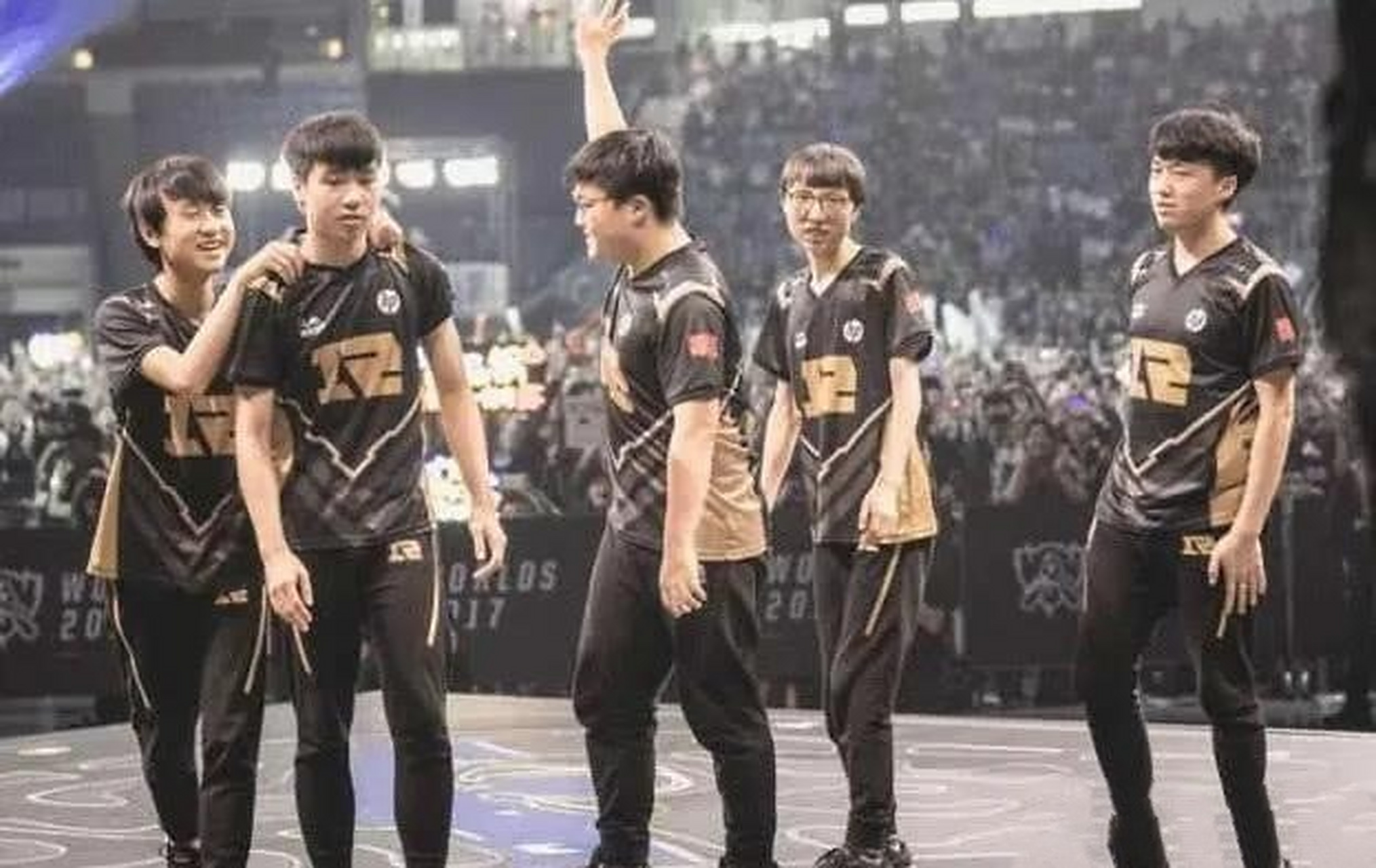 SKT与RNG的经典对决为何成为LPL粉丝心中的意难平？