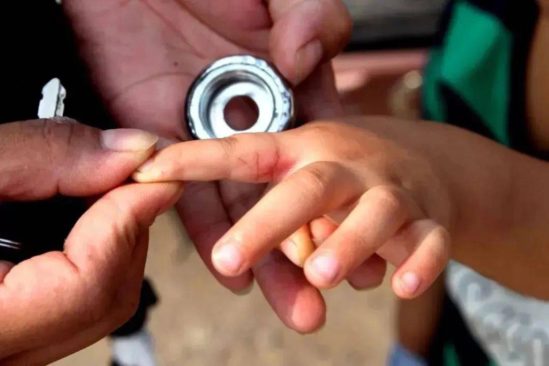 粗糙的手指在里面旋转怎么办?手工活卡关急救3大技巧 粗糙的手指在里面旋转怎么办?手工活卡关急救3大技巧