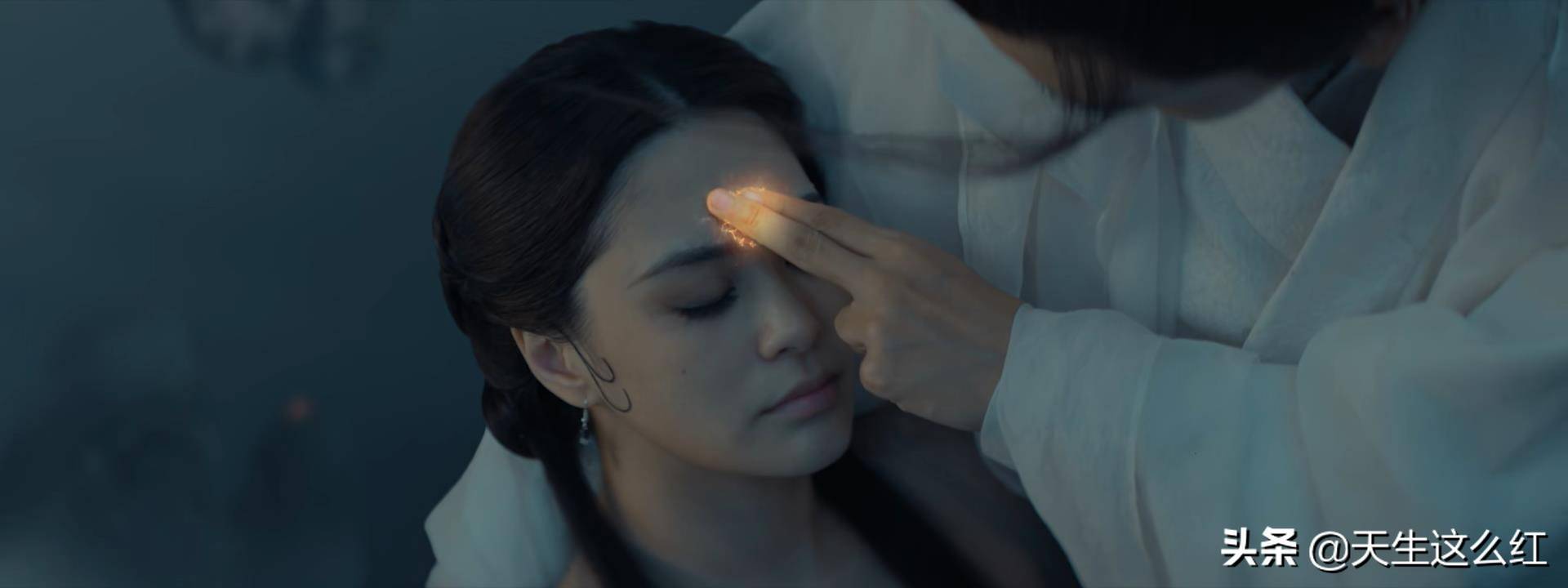 青衣道师为何颠覆人妖认知？三大反转剧情解析，爱与救赎的终极碰撞