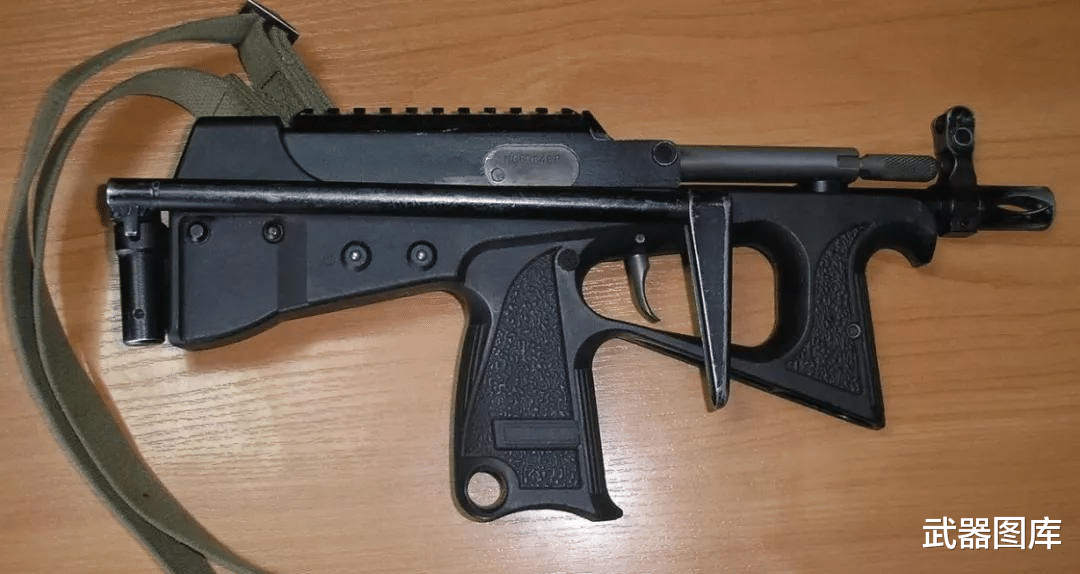 PP-2000冲锋枪评测:为何这款 飞行员的利刃 能逆袭战场? PP-2000冲锋枪评测:为何这款 飞行员的利刃 能逆袭战场?