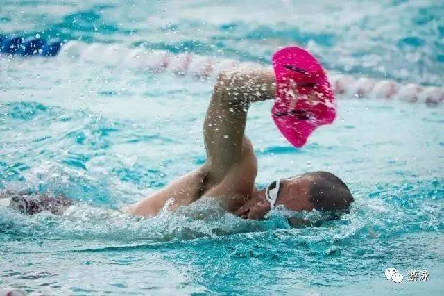 为什么别人三天冲进游泳榜前十你却卡关？