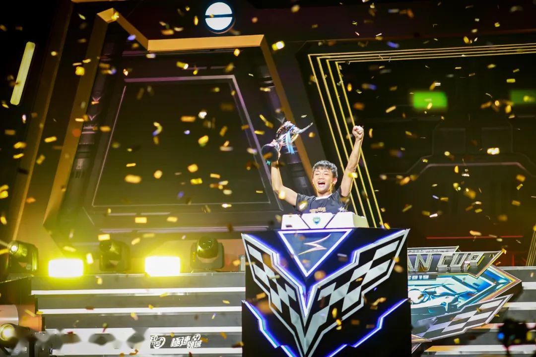 新手怎么在SMM比赛中逆袭夺冠？