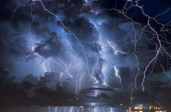 系统娶仙女被雷劈怎么办？三招化解天劫