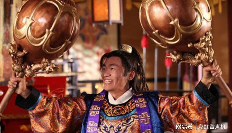 李元霸异界游：双锤破魔法，穿越仔咋混异世界？