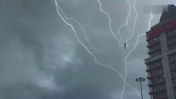 渡劫后造型_如何不挨雷劈？服饰搭配躲雷劫省30天修炼