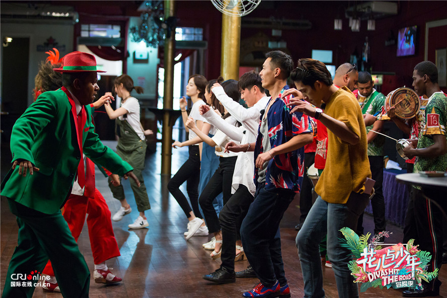 花样男神派对冷场怎么办_三招破冰技巧_形象改造实测