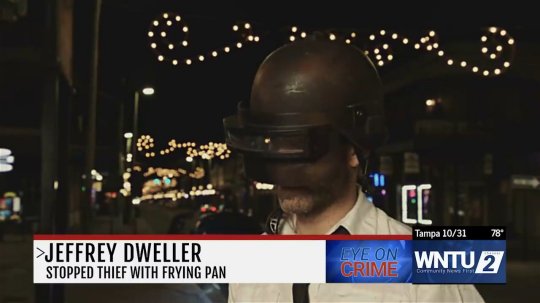 绝地求生玩家有多厉害?外国小哥平底锅见义勇为后成功吃鸡 绝地求生玩家有多厉害?外国小哥平底锅见义勇为后成功吃鸡