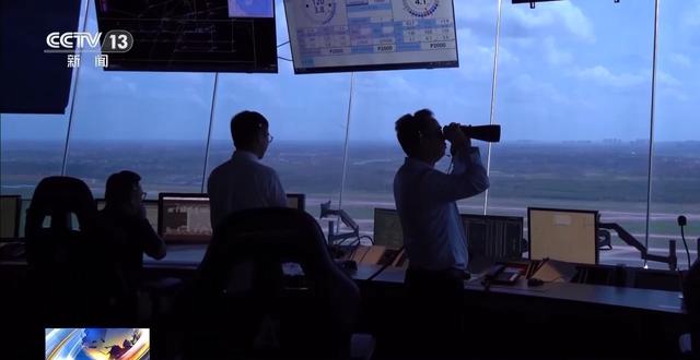 台风天如何指挥那霸机场？航空管制官4突发事故处理实录