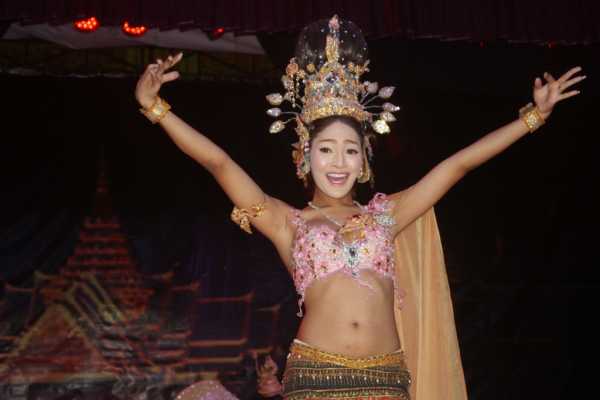 极品泰妹另类演绎昆仑悟:换个口味,感受不一样的音乐魅力 极品泰妹另类演绎昆仑悟:换个口味,感受不一样的音乐魅力