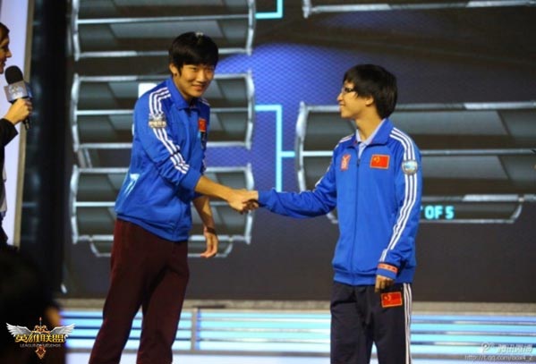 S3皇族vsOMG:逆风决策博弈,高地攻防如何改写电竞史 S3皇族vsOMG:逆风决策博弈,高地攻防如何改写电竞史