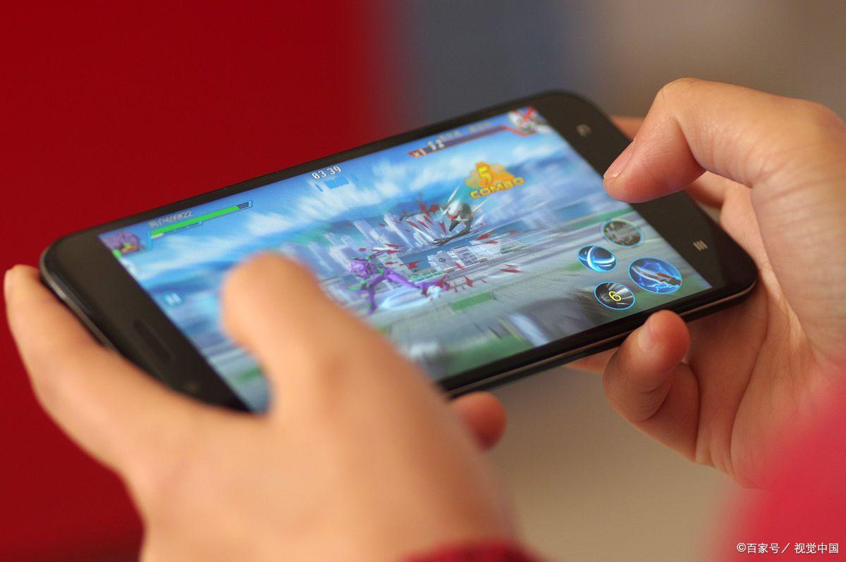大型手机游戏凭什么让人上瘾_没WiFi也能玩_闭眼入清单