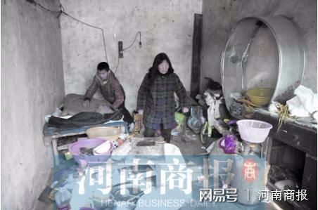 穿越成农妇怎么活？破屋求生三招教你逆袭