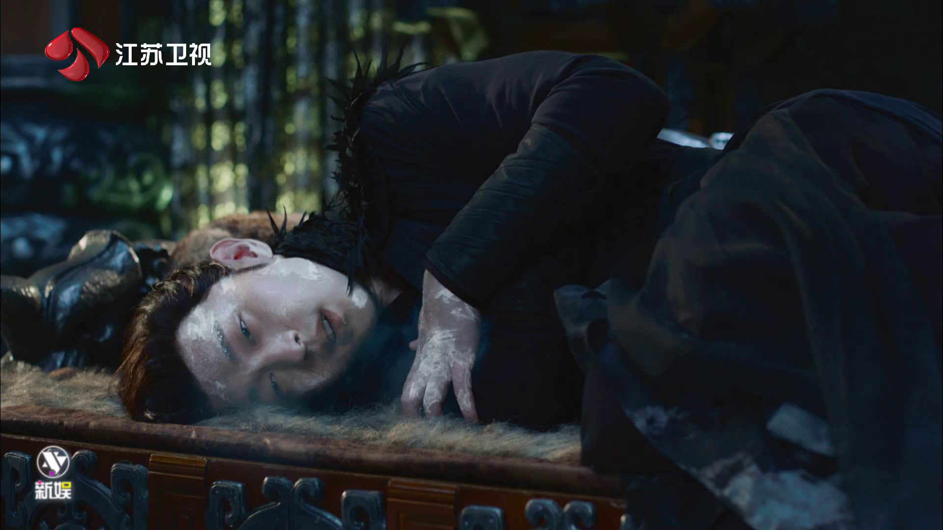 至尊杀手妃大婚夜碎毒盏，凤破九霄浴池反杀夺命局