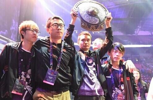 TI5决赛现场燃爆！EG凭什么战胜黑马CDEC？速看！