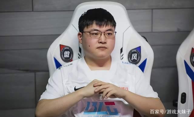 UZI复出加盟BLG,真能带飞全队吗? UZI复出加盟BLG,真能带飞全队吗?