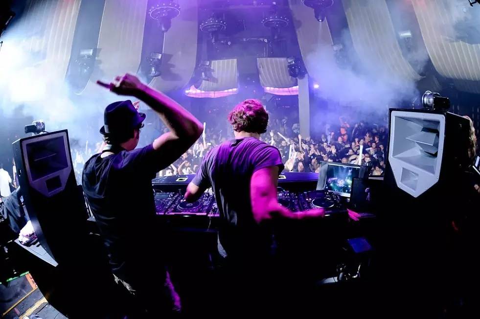 音浪太强不晃会被撞到地面？亲测三款音浪杀手的生存指南