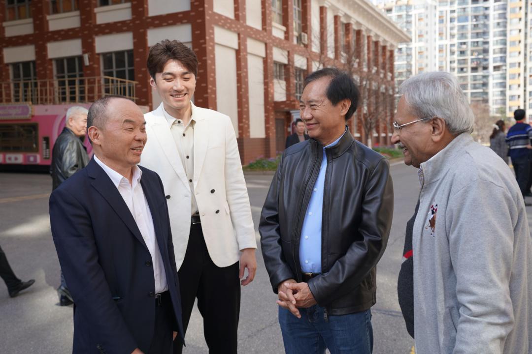 走进中国原生鱼类瑰宝：探寻中华鲟的独特魅力与生存现状