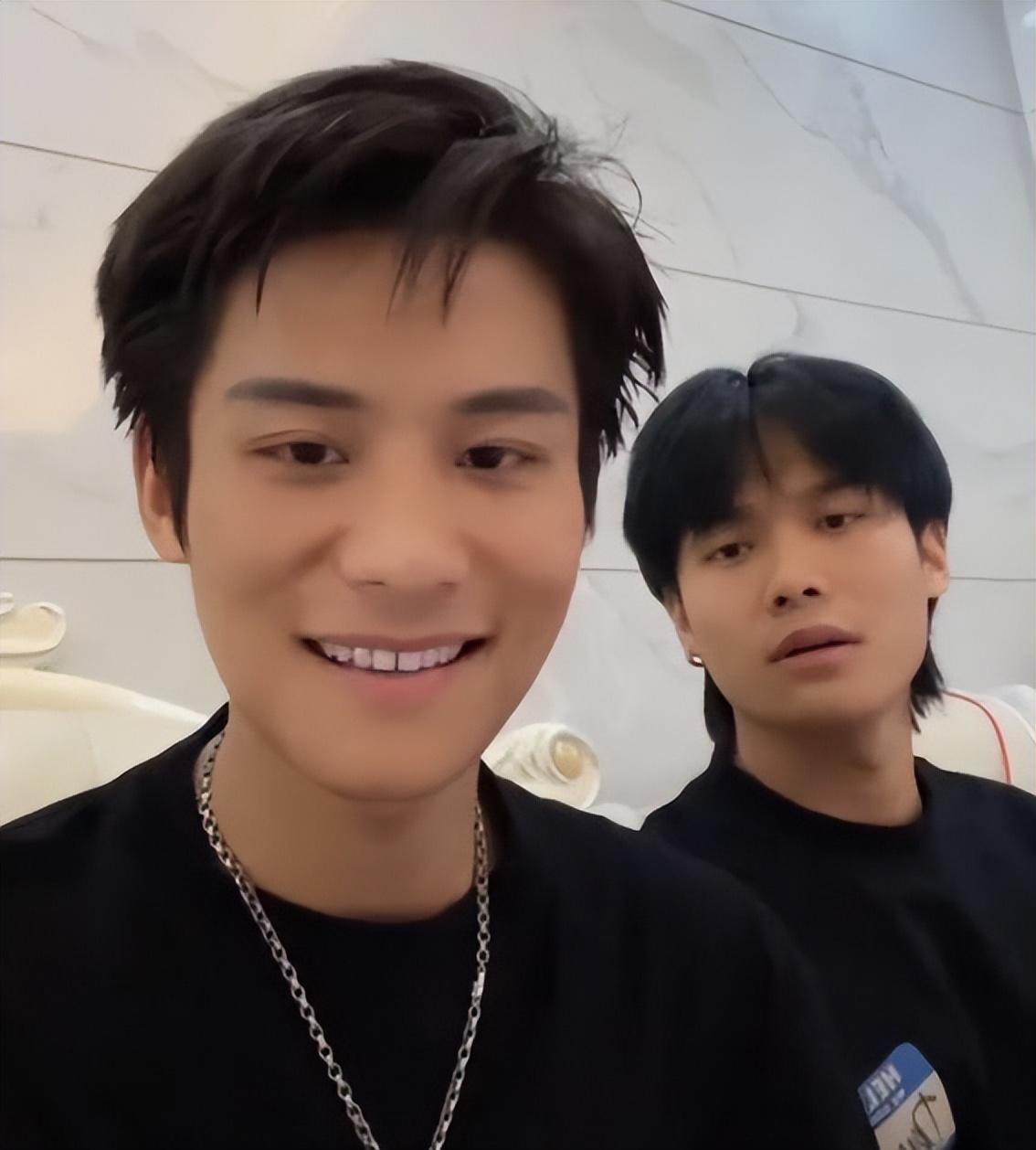 微信拍一拍到底是个啥？手滑发错能撤回吗？