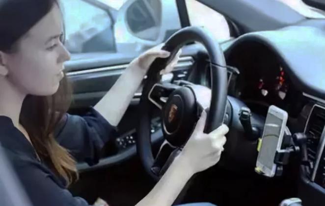 属鸡人2021年运势真的会犯太岁吗？