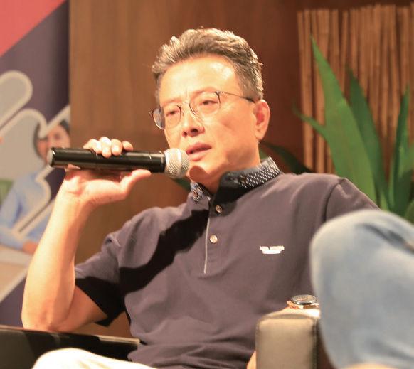 美国留学生不混华人论坛真的会吃亏吗？