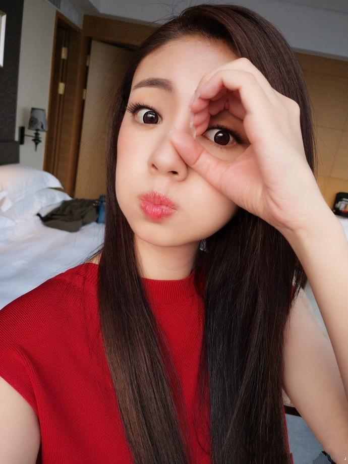 孔雀鱼生小鱼前会有哪些奇怪举动？