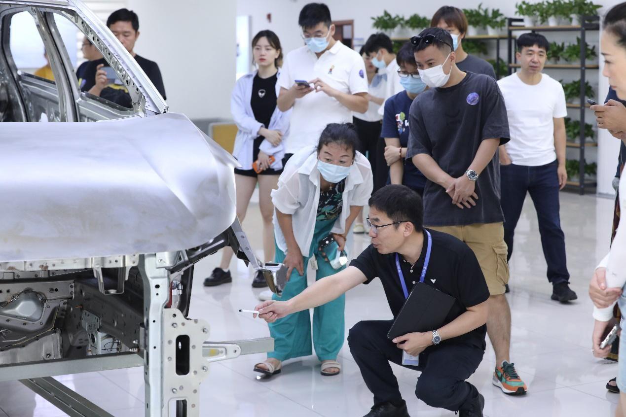 2024年龙姓宝宝起名字大全免费推荐，精选好名字不容错过