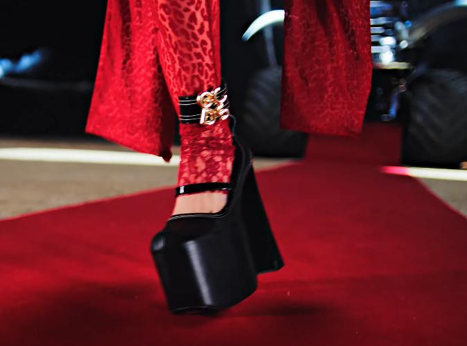 2012年10月22日出生者命好与否及所属何种命？