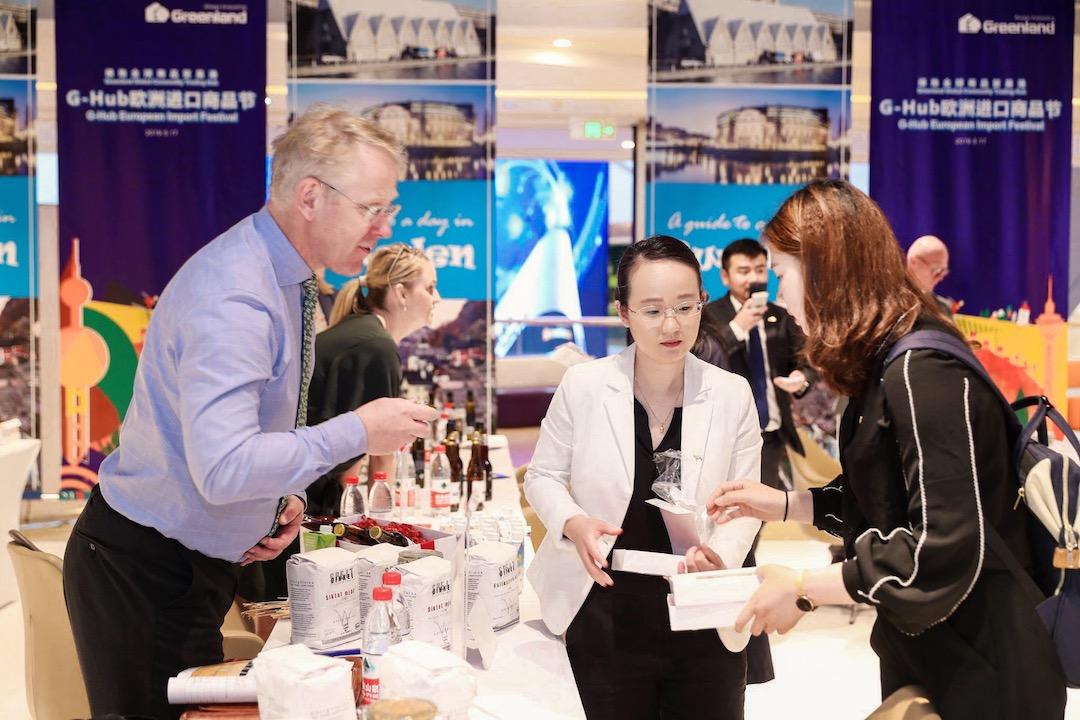 想了解波兰兔好养吗？其实波兰兔食物是以素食为主的