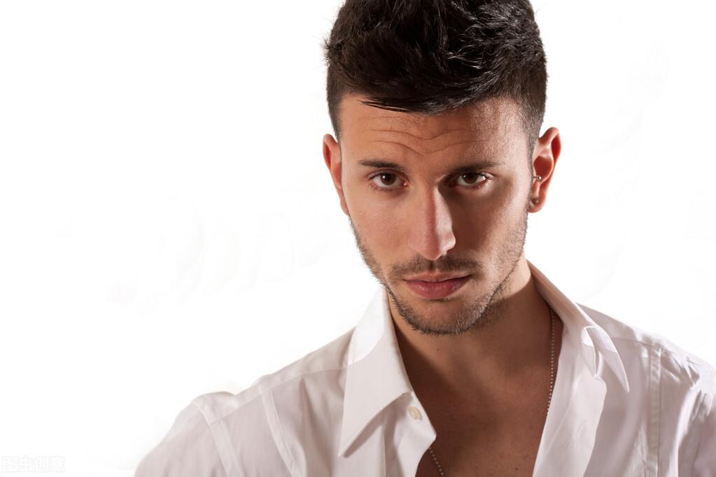 无名指比食指长的女人真的命更好吗？