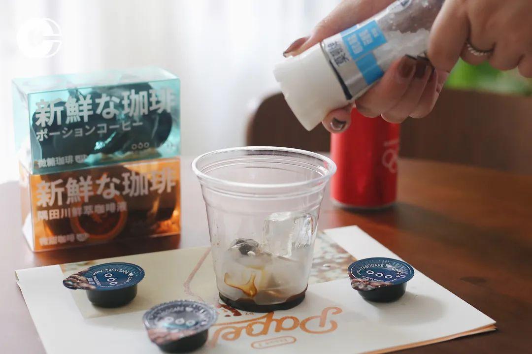 为什么同样一瓶可乐，便利店卖5块超市只卖3块？