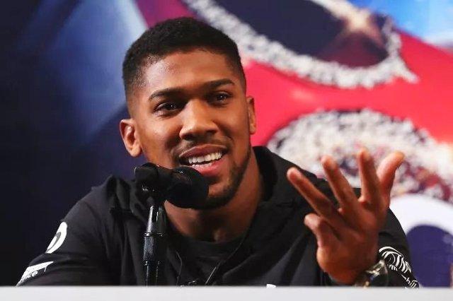 2002年10月27日出生的人命运解析：揭秘你的命理与运势