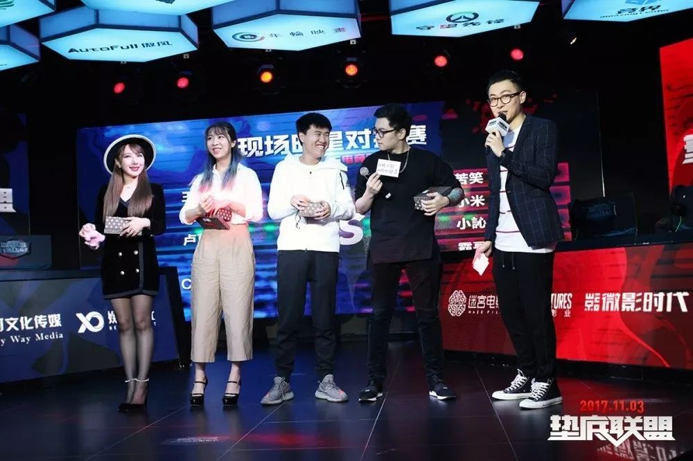 LOL小苍解说是如何成为中国电竞传奇的？