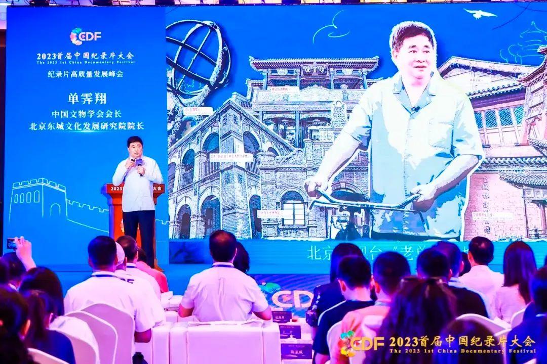 红元宝鹦鹉鱼真的适合新手养吗？