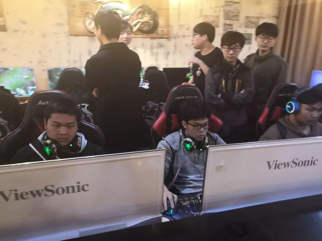 LOL服务器争霸赛如何塑造了英雄联盟的电竞生态？