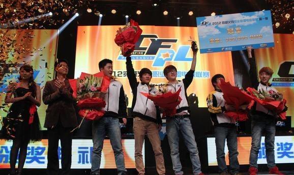 qq会员东珈精鹰当年是怎么拿下CFPL首冠的？