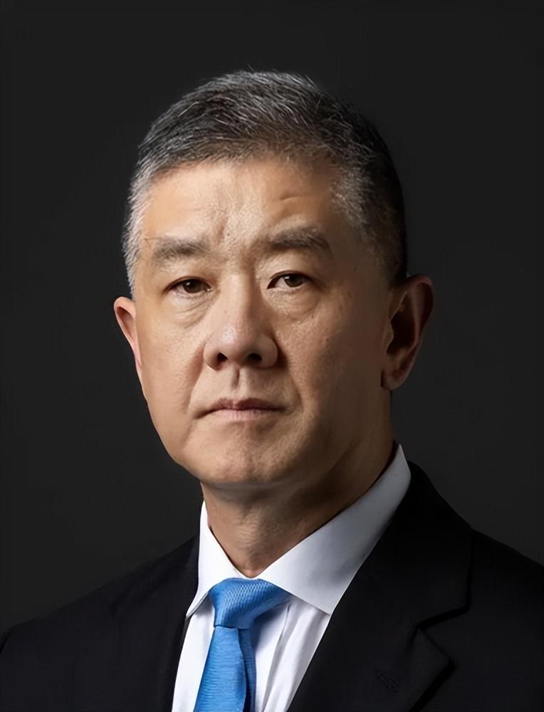 1995年出生的人属什么？2023年多少岁了？