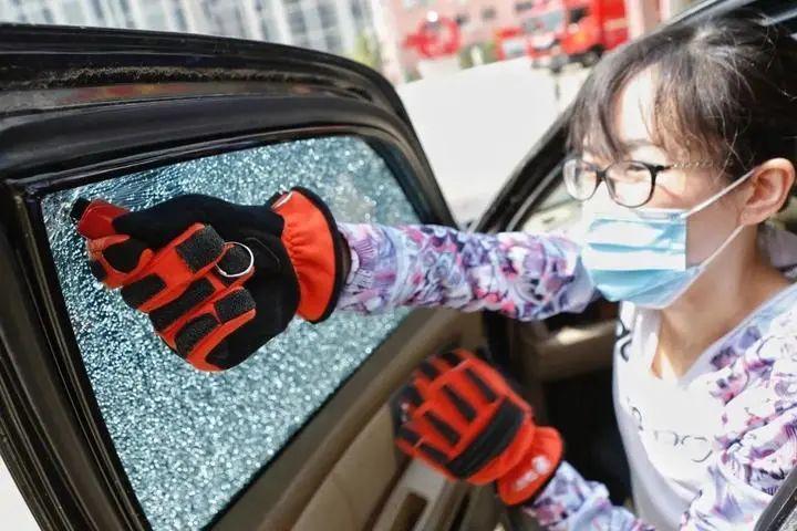 卡帝斯丹新人开局怎么才能不当炮灰？