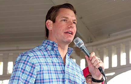 2024年上半年属龙者正中方为财位与发财方向，助个人财运发展