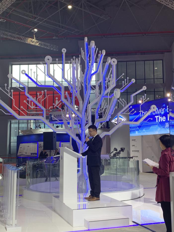 1974年11月10日出生的人命运解析：揭秘这一天生日的命理特征