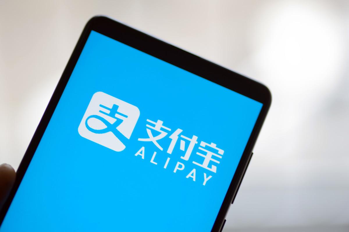 支付宝账单到底藏哪儿了？手把手教你挖出年度消费真相！