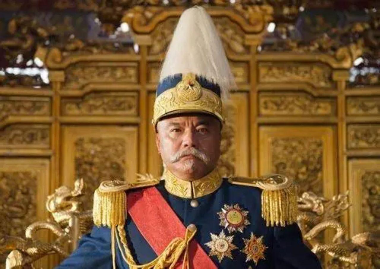 2015年12月5日出生的人五行缺什么？详细解析与命理分析