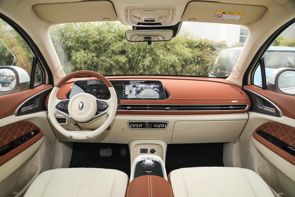 为什么品牌旗舰店总比普通店贵？这钱花得值吗？