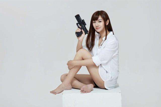 小苍男人装写真为何能打破电竞圈传统形象？