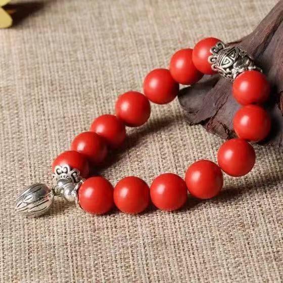 这5大生肖戴朱砂真的会倒大霉吗? 这5大生肖戴朱砂真的会倒大霉吗?