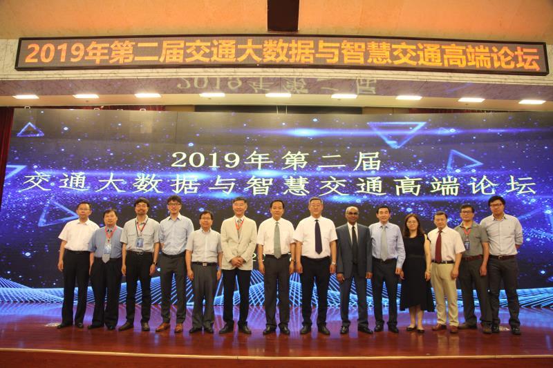 透红小丑怎么玩才能不被队友骂？