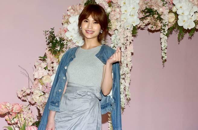 6月14日为什么总有人在街上发红气球？