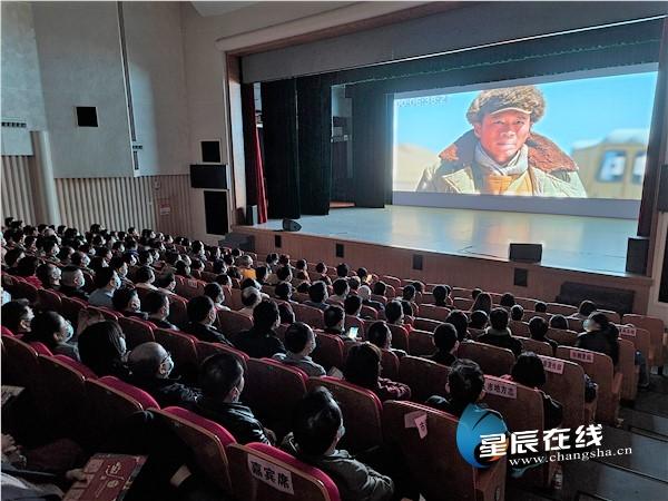 星星球新人怎么玩才不会原地爆炸？